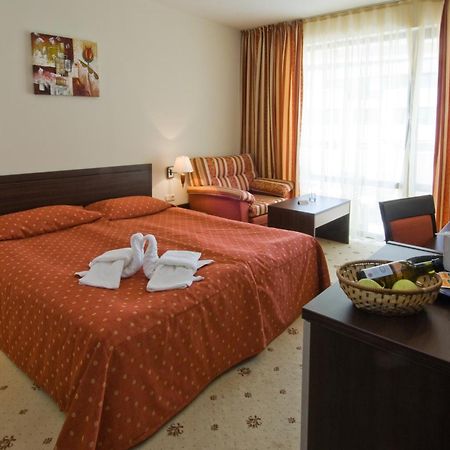 Hermes Club Hotel Tsarevo Exterior photo